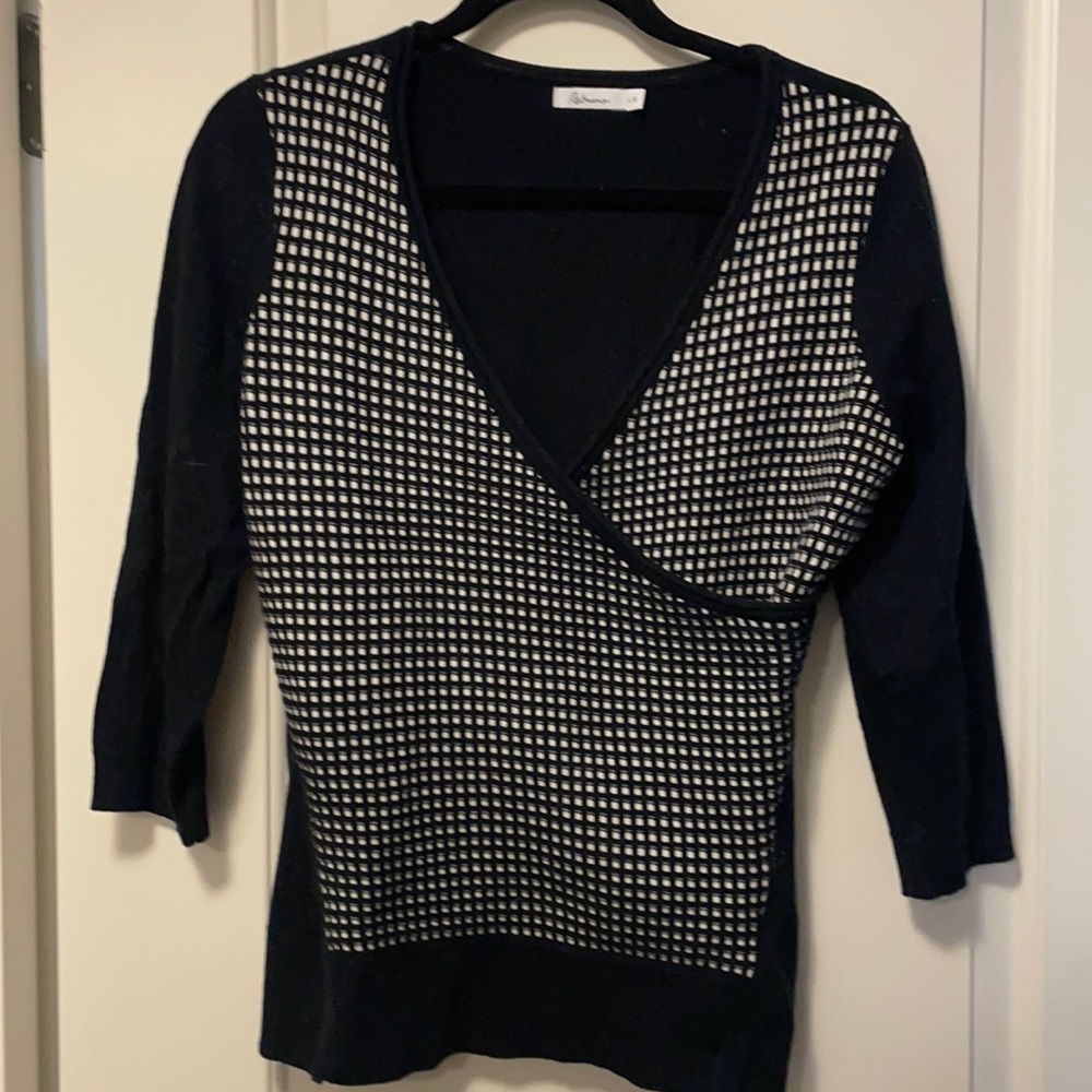 Fun Black and white 3/4 sleeves